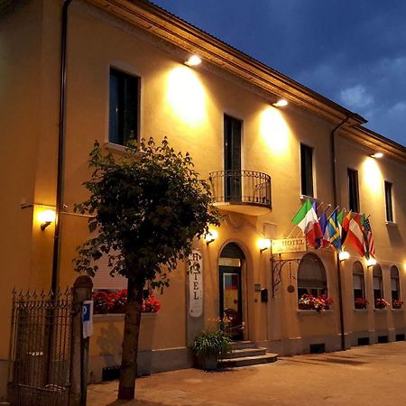 Hotel La Pendola Ozzero Exteriér fotografie