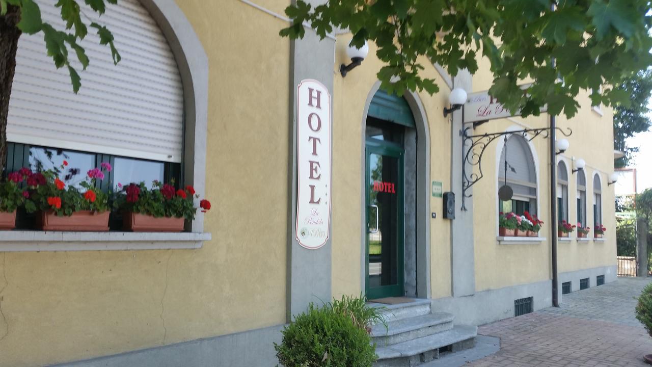 Hotel La Pendola Ozzero Exteriér fotografie