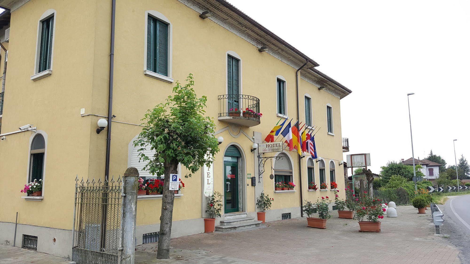 Hotel La Pendola Ozzero Exteriér fotografie
