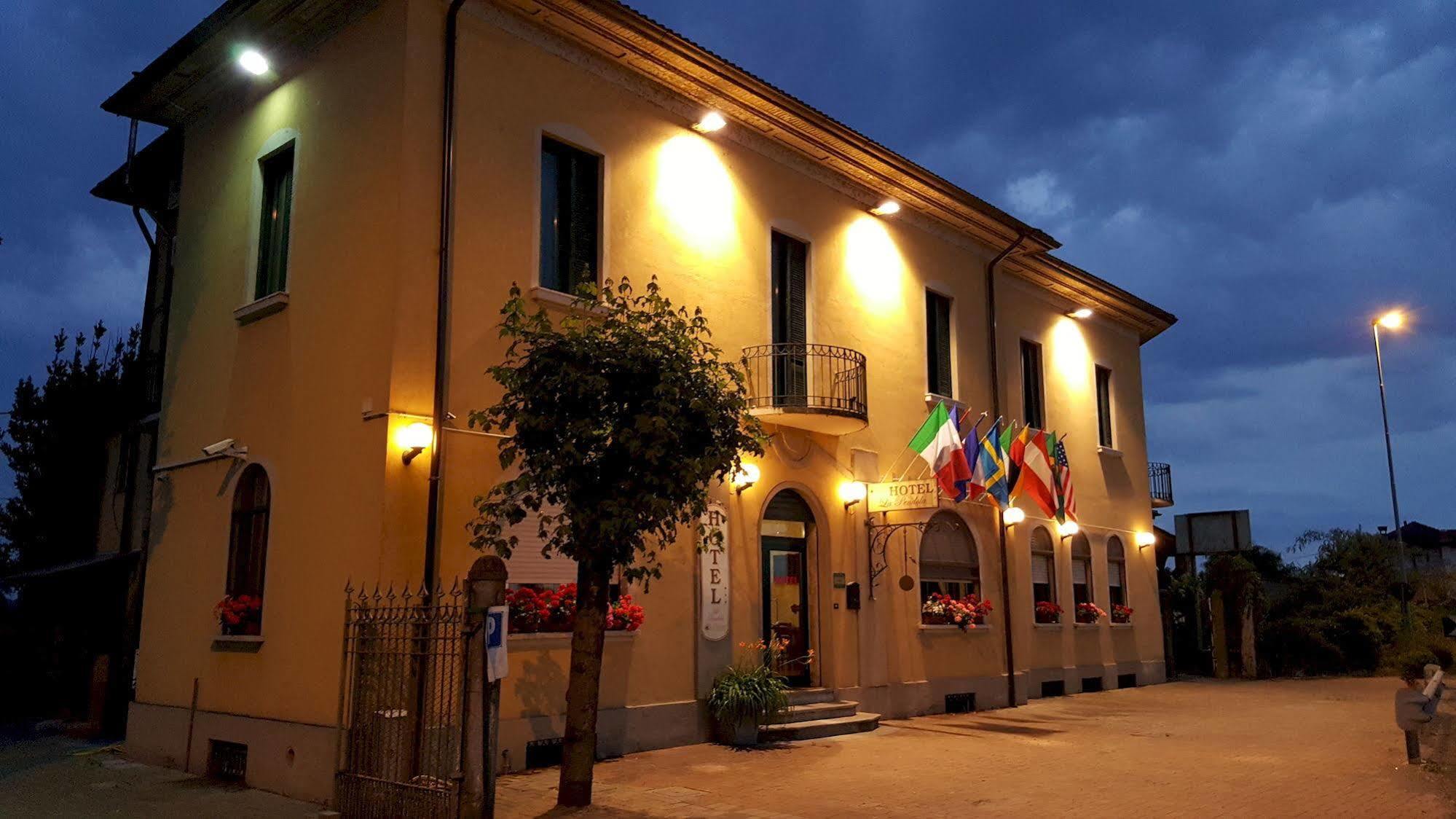 Hotel La Pendola Ozzero Exteriér fotografie